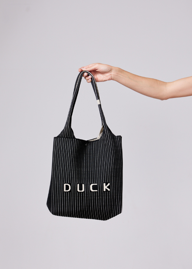 Duck Apparel Signature black Bucket Bag