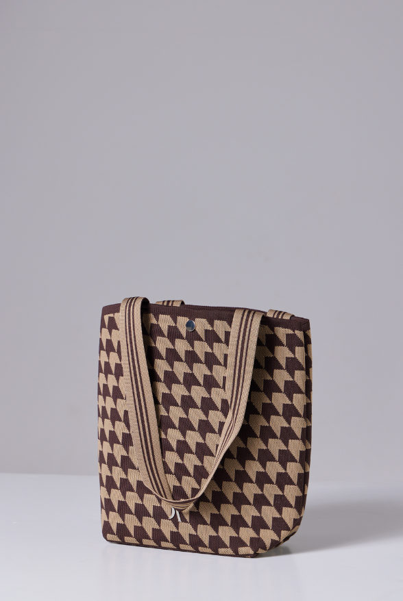 Duck Apparel Brown Houndstooth Bucket Bag