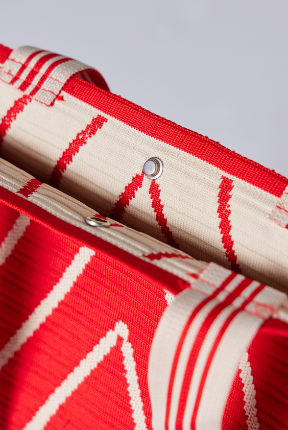 Duck Apparel Red Bucket Bag