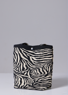 Duck Apparel Zebra Bucket Bag