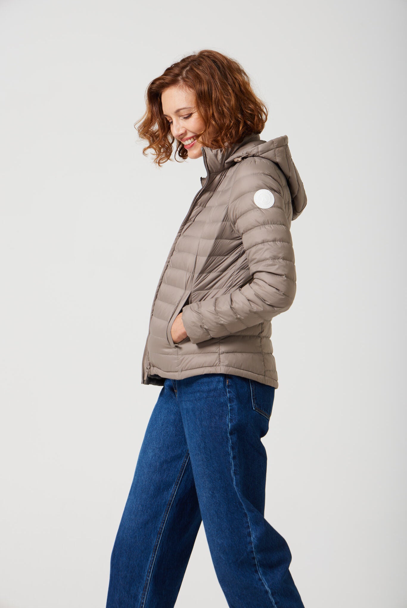Women’s Chai Classic Jacket™ in warm taupe, lightweight puffer jacket for casual everyday wear and versatile outerwear in South Africa