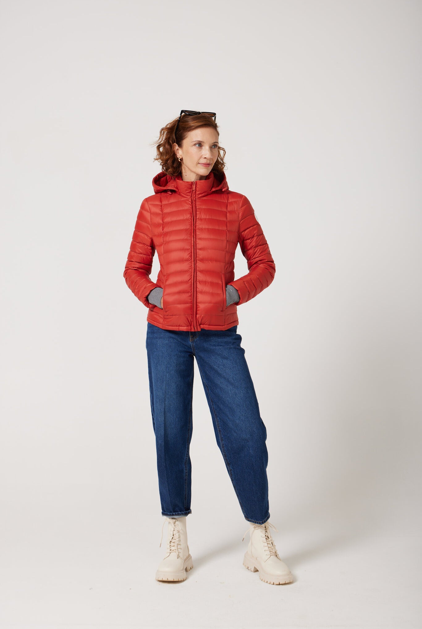 Women’s Rust Classic Jacket™ in bold red, lightweight puffer jacket for casual wear and versatile outerwear in South Africa
