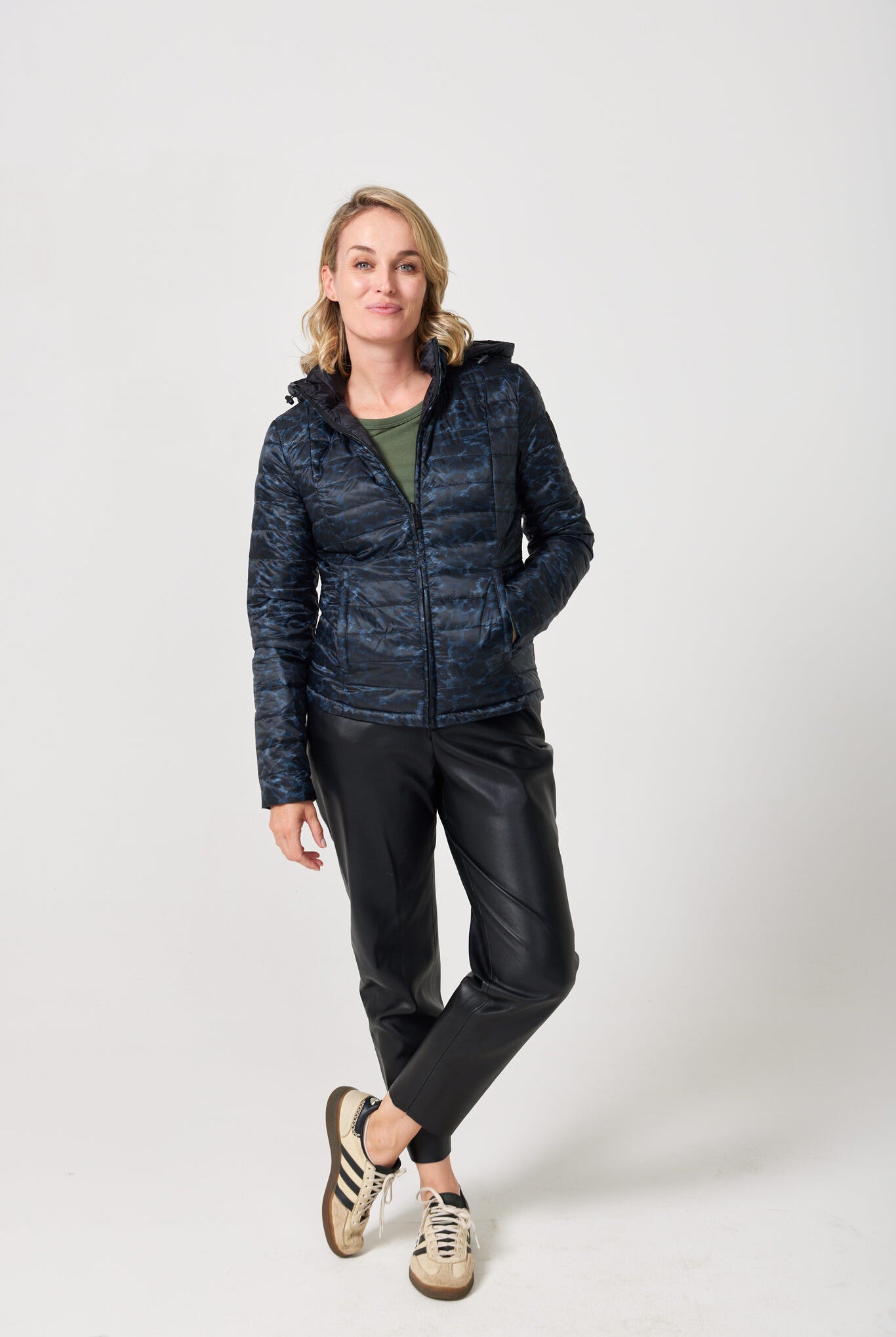 Women’s reversible black and printed puffer jacket, lightweight and versatile for layering in South Africa — Midnight x Panther Classic Jacket™