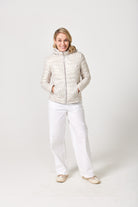 Women’s Sand x Leopard Classic Jacket™ reversible lightweight puffer in soft beige and subtle leopard print, versatile jacket for layering in South Africa