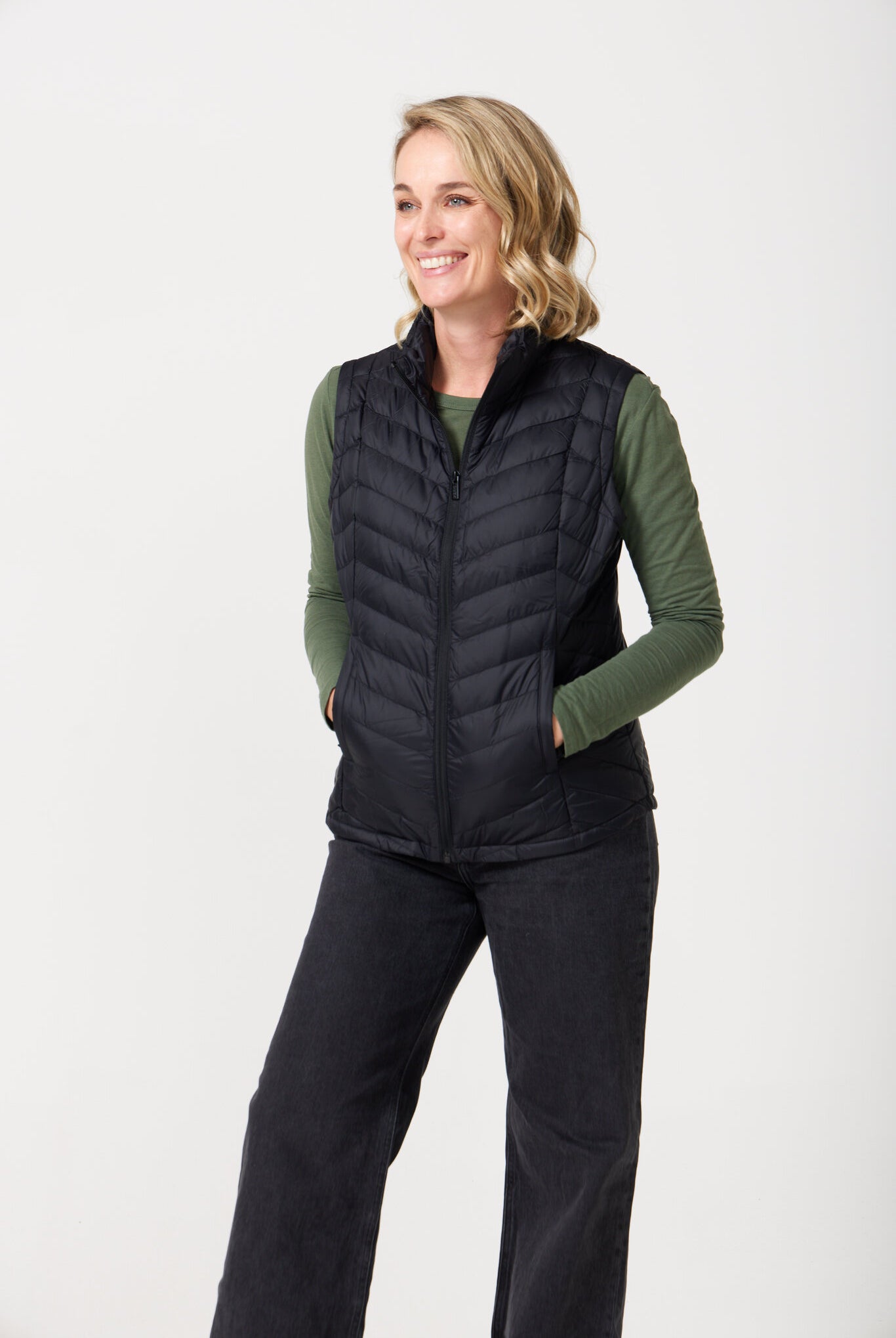 Midnight Classic Gilet™ — women’s sleeveless puffer vest in sleek midnight black, lightweight and versatile for layering in South Africa.