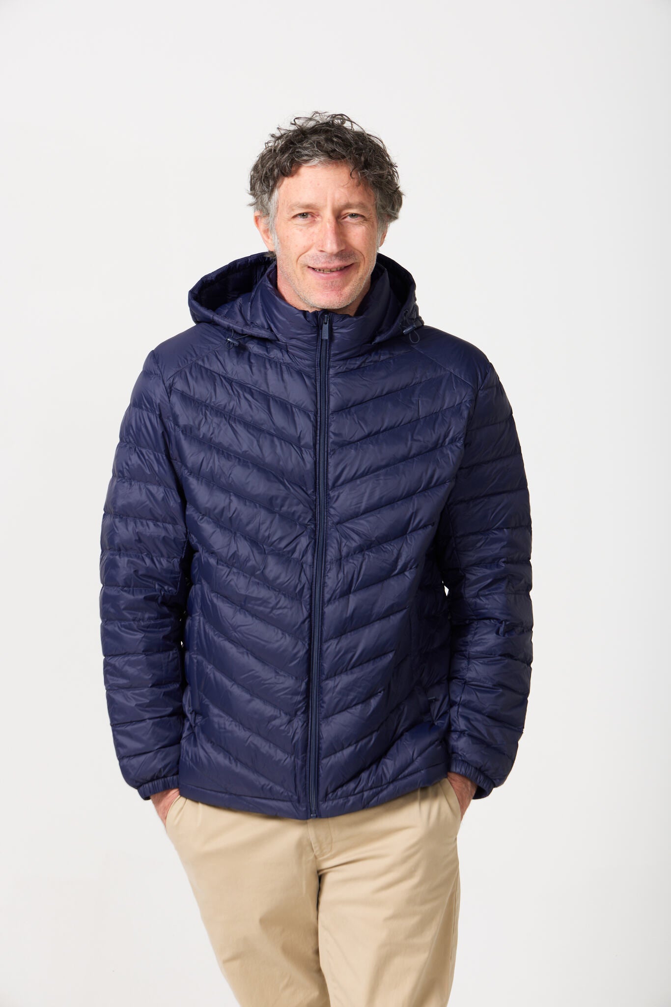 Men’s Navy Classic Jacket™ in deep navy blue, lightweight puffer jacket with hood for everyday layering and outerwear in South Africa