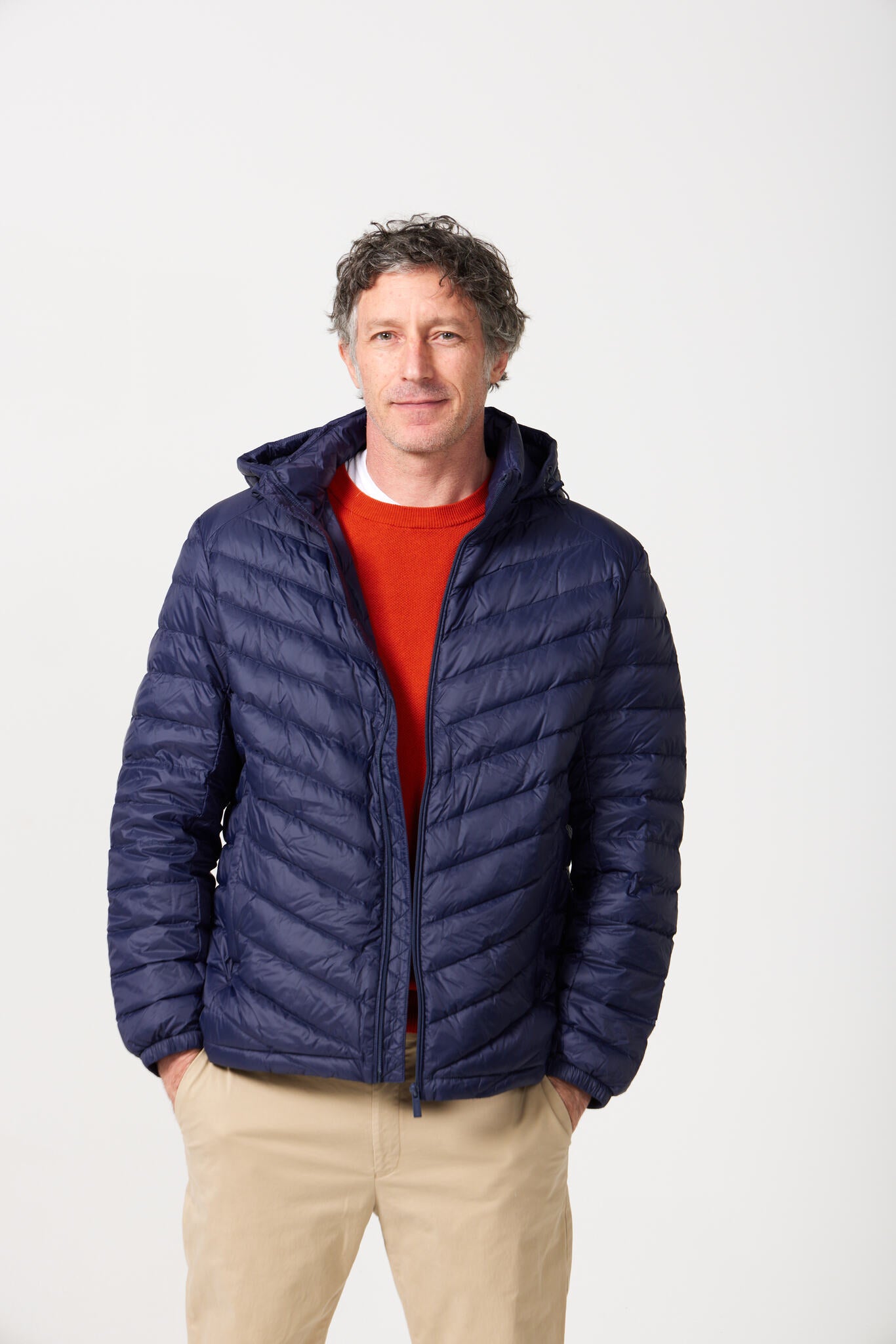 Men’s Navy Classic Jacket™ in deep navy blue, lightweight puffer jacket with hood for everyday layering and outerwear in South Africa