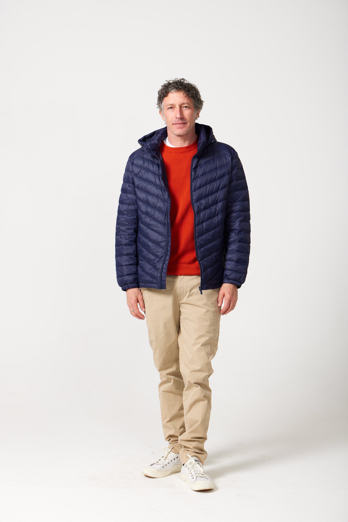 Men’s Navy Classic Jacket™ in deep navy blue, lightweight puffer jacket with hood for everyday layering and outerwear in South Africa