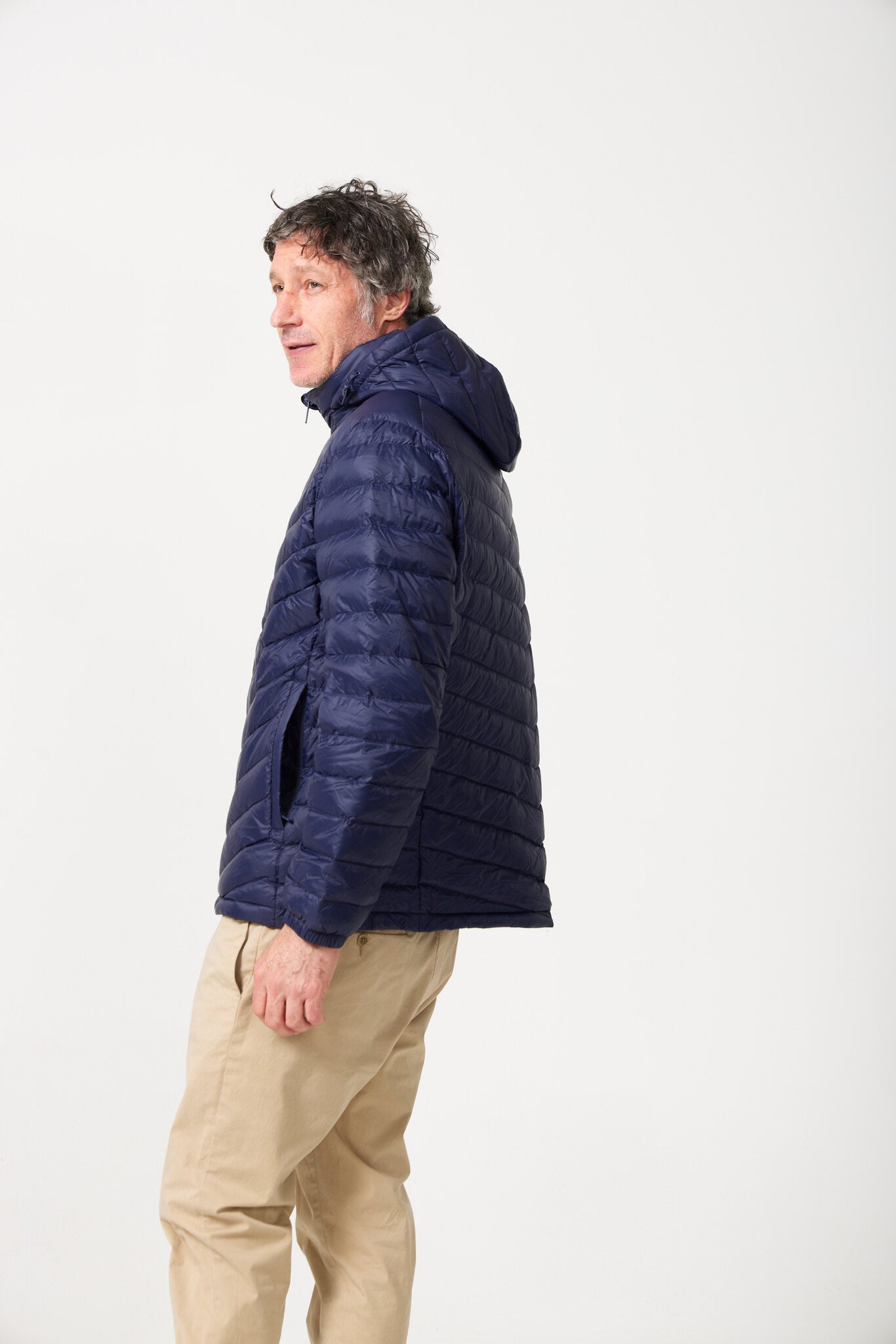 Men’s Navy Classic Jacket™ in deep navy blue, lightweight puffer jacket with hood for everyday layering and outerwear in South Africa