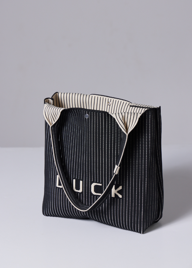 Duck Apparel Signature black Bucket Bag