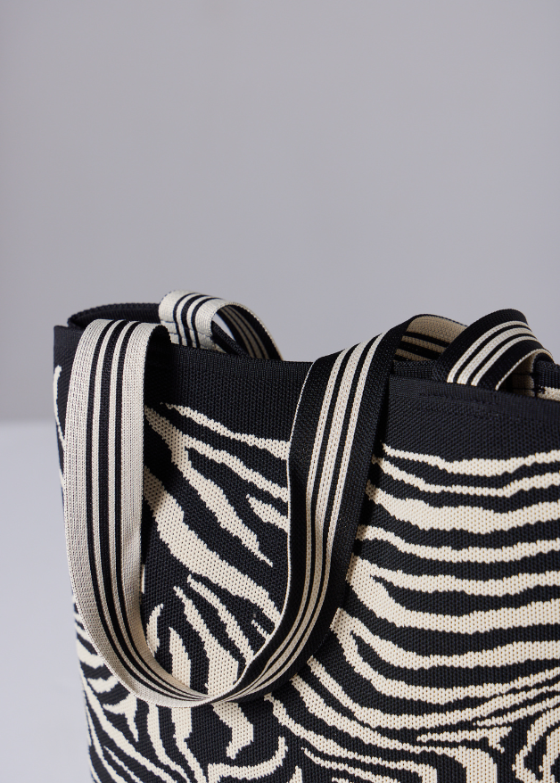 Duck Apparel Zebra Bucket Bag