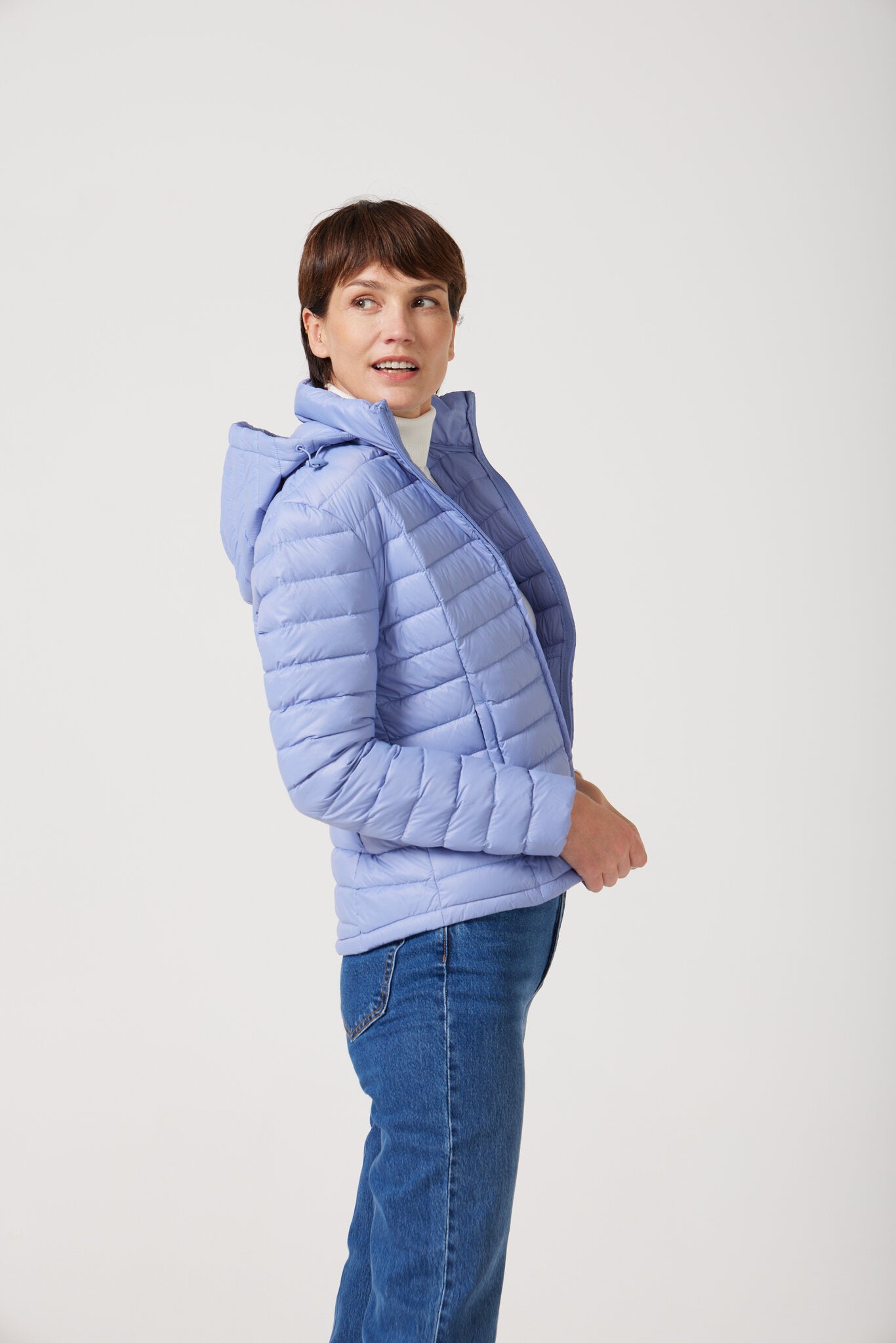 Women’s Vista Classic Jacket™ in light blue, lightweight casual puffer jacket perfect for layering and versatile outerwear in South Africa.