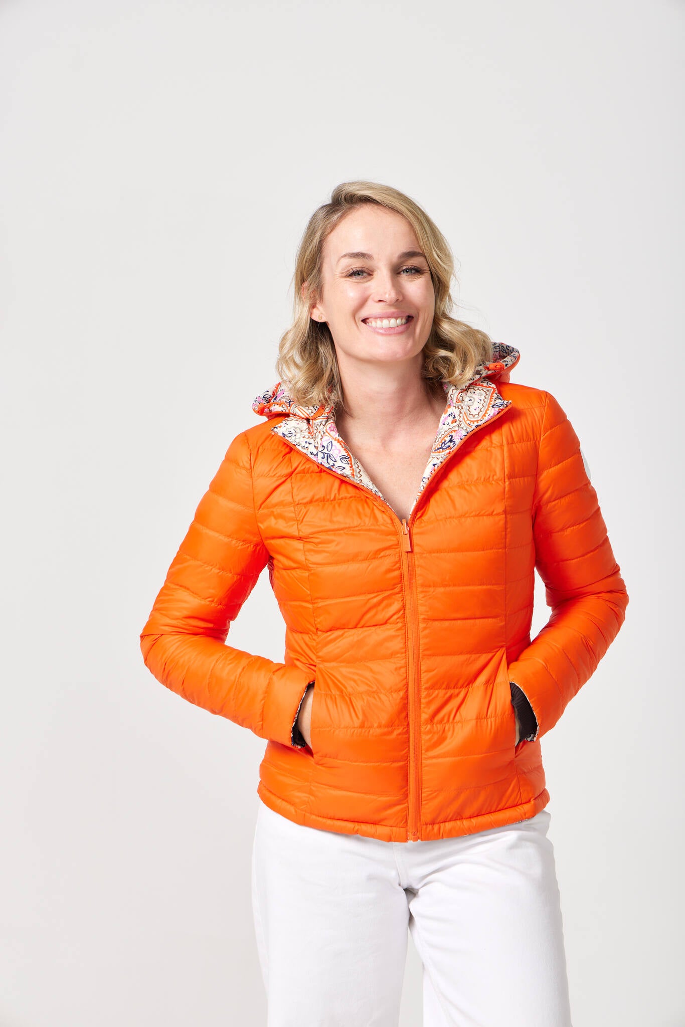 Women’s reversible paisley print and coral lightweight puffer jacket, stylish and versatile outerwear for South Africa — Paisley x Coral Classic Jacket™